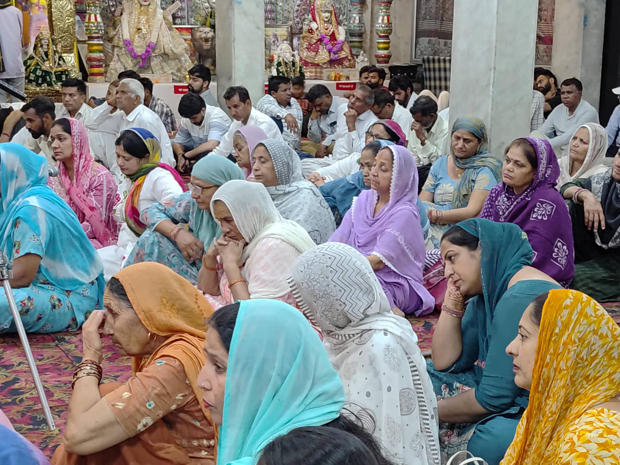 Swami Shakti Dev said that with the grace of Guru, the path becomes easy.