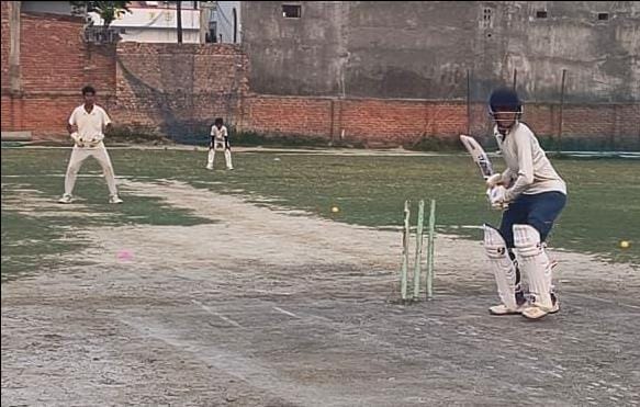 Mau Cricket Club defeated Star XI Barhalganj by 3 wickets