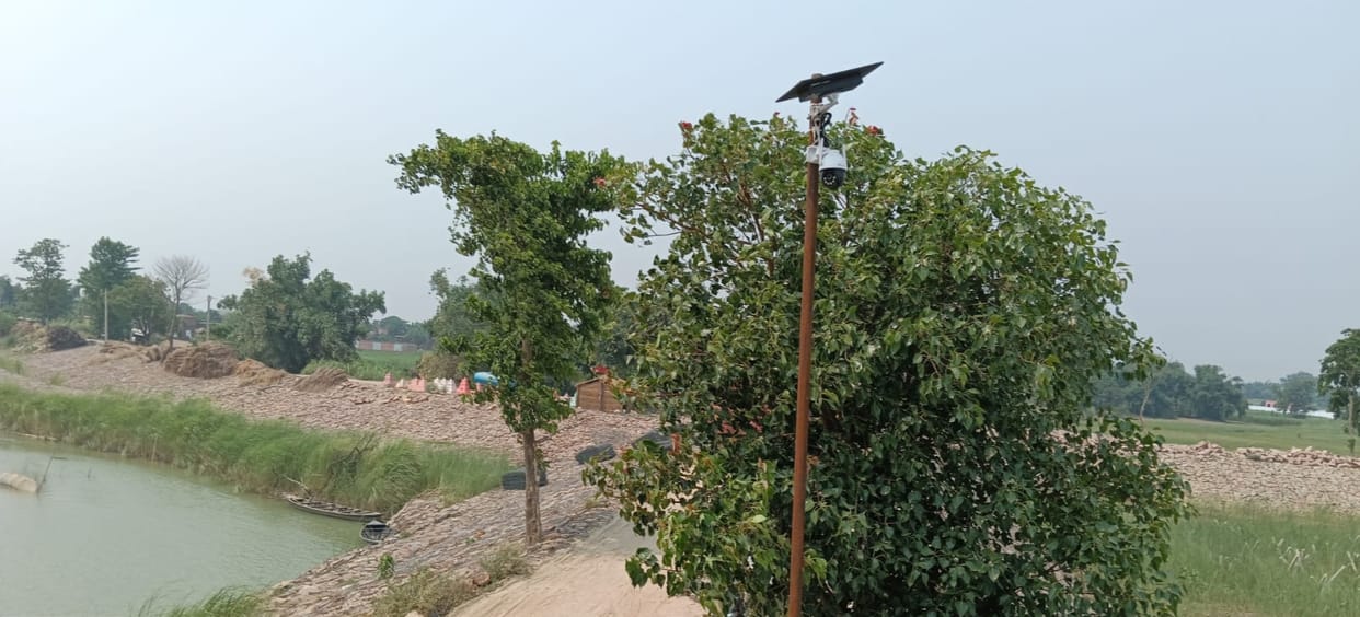 The vulnerable spur of the Narwajot embankment remains in the crosshairs of the Gandak River.