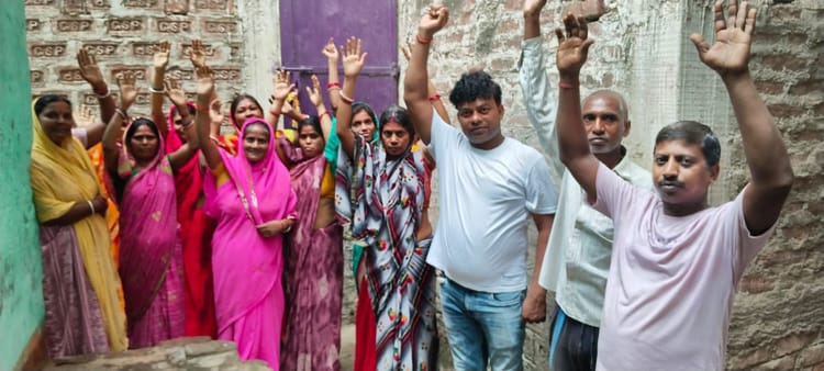 Bihar: भीषण गर्मी में फूटा लोगों का गुस्सा! हर घर नल-जल योजना से वंचित लोगों का प्रदर्शन, आंदोलन की चेतावनी