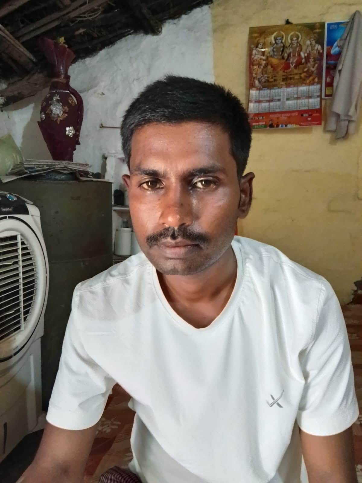 सभासद योगेंद्र योगी। संवाद