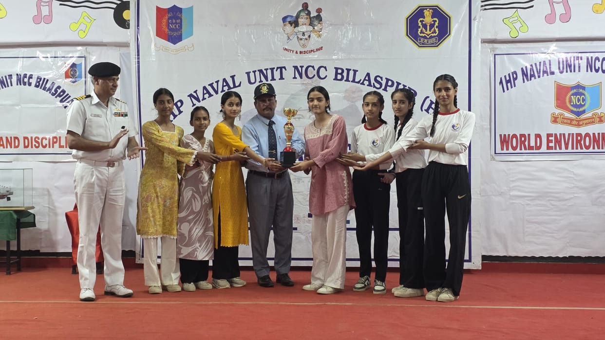 Rashi of DAV School Barmana tops in speech competition