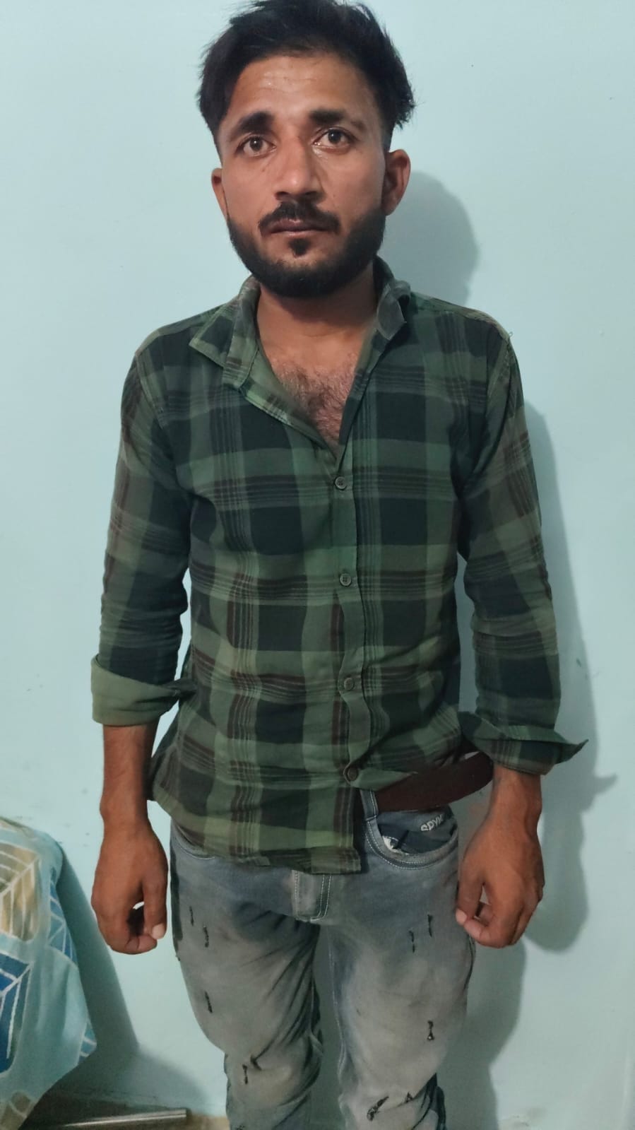 Lucknow: Auto driver molested girls going to take constable recruitment exam, arrested in encounter