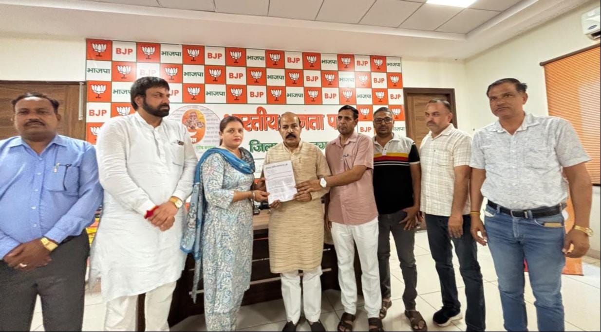 Guest teachers demand regularization