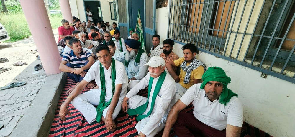 Farmers gheraoed the electricity corporation's office