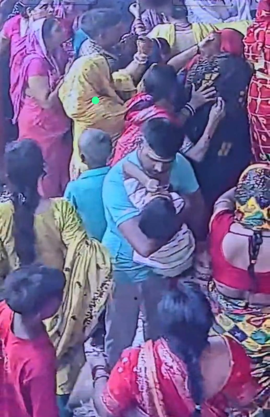 Gold chain of a woman visitor stolen from Markandeya Mahadev temple