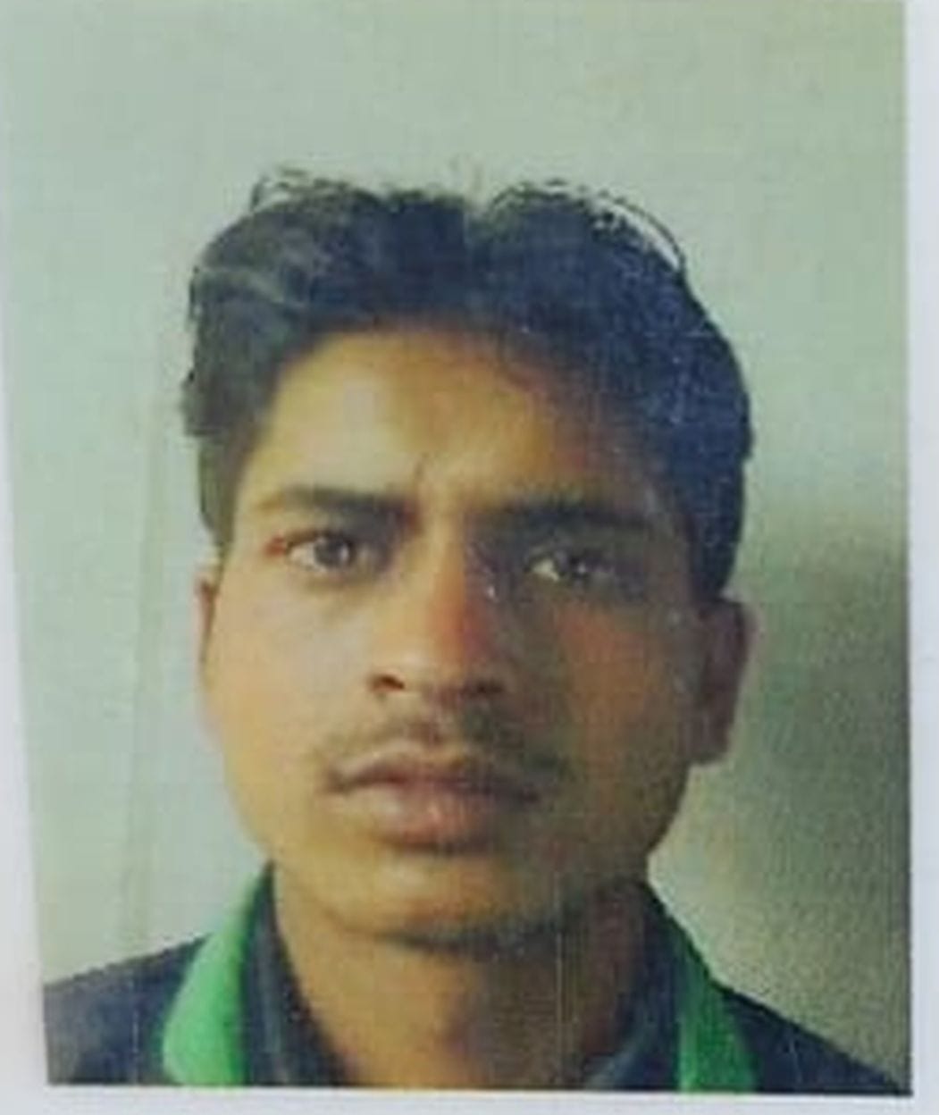 Mason travellMason travelling to Bihar dies after falling from train, identified by familyin, identified by family