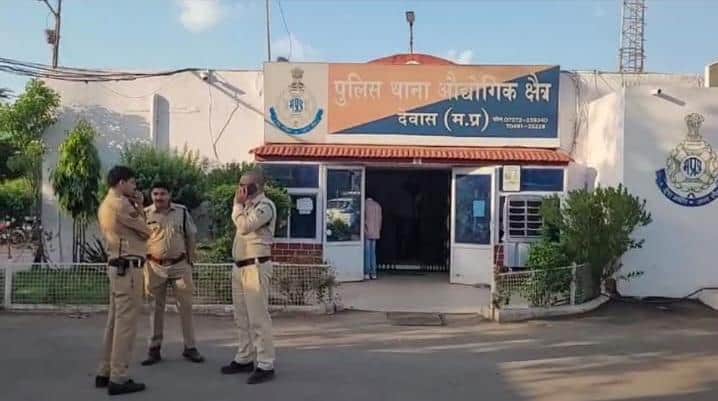 इंस्टाग्राम पर दोस्ती  कर ठगी करने वाला आरोपी गिरफ्तार
