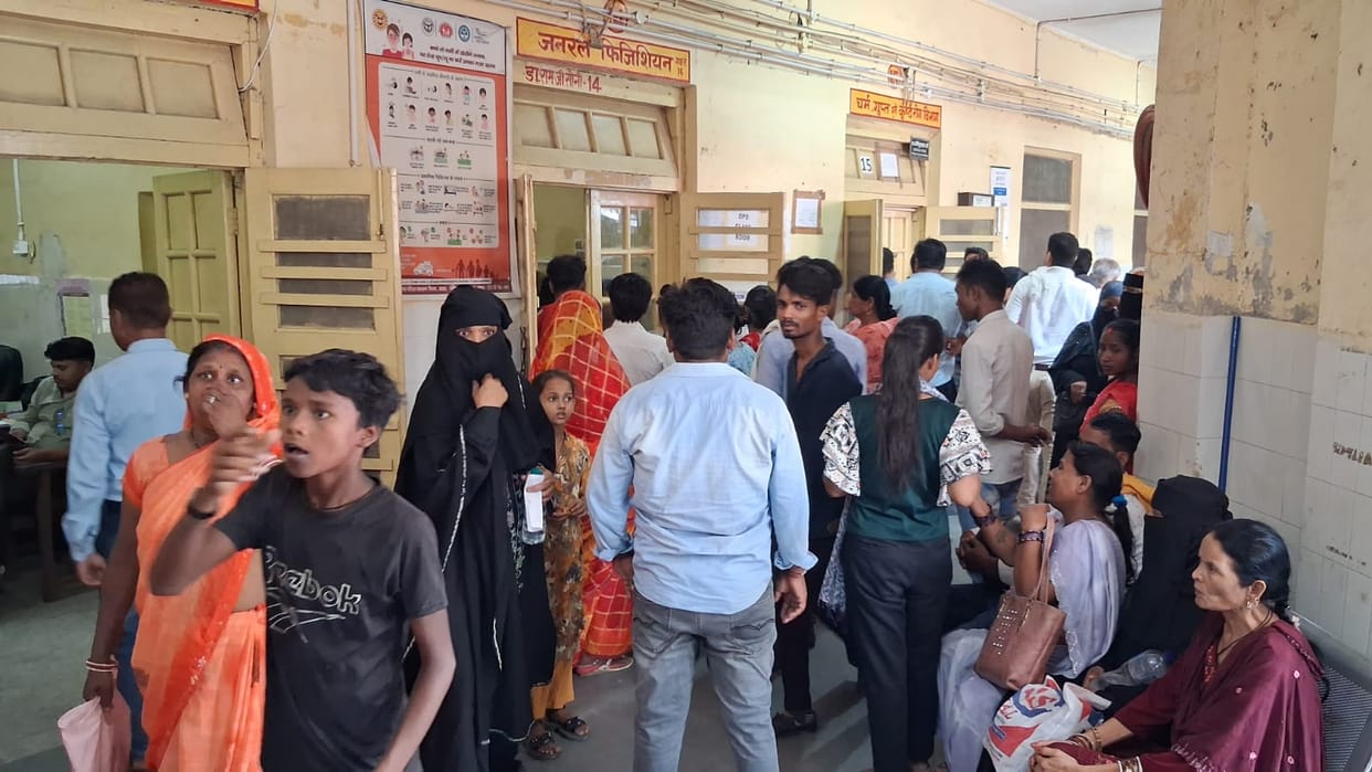 Doctor in a hurry...consults 20 patients in 10 minutes
