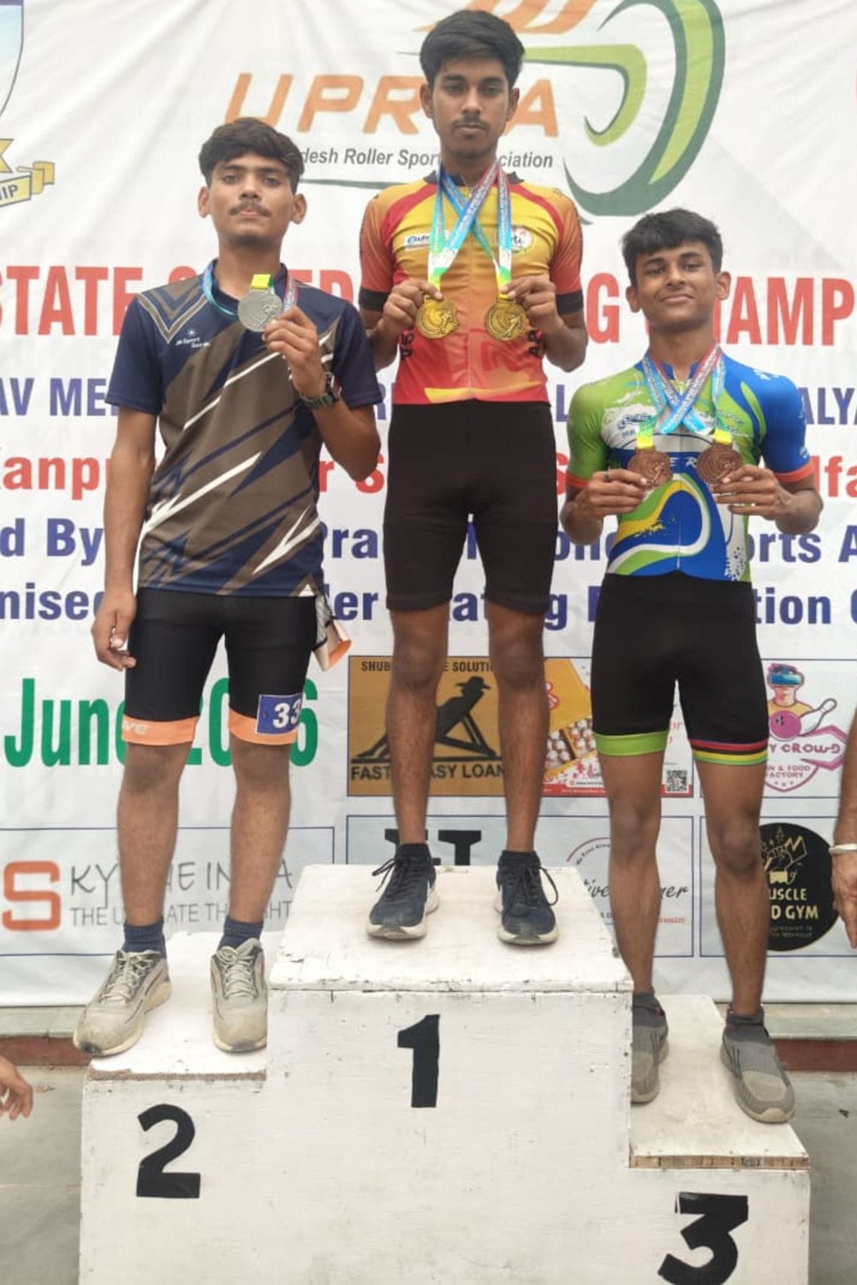 Tundla players won medals in Uttar Pradesh Roller Skating Championship