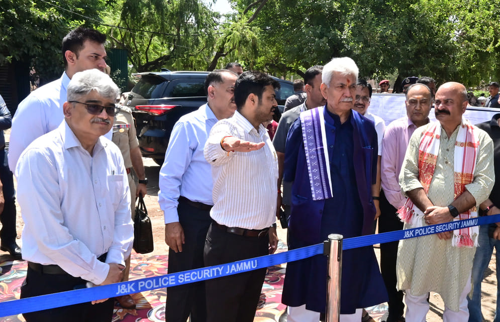 mubarak mandi, lg visit