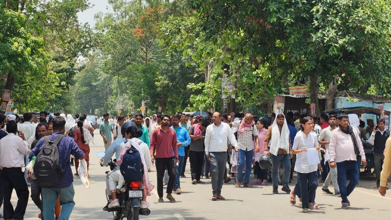 Heat poses a challenge in police recruitment exam.