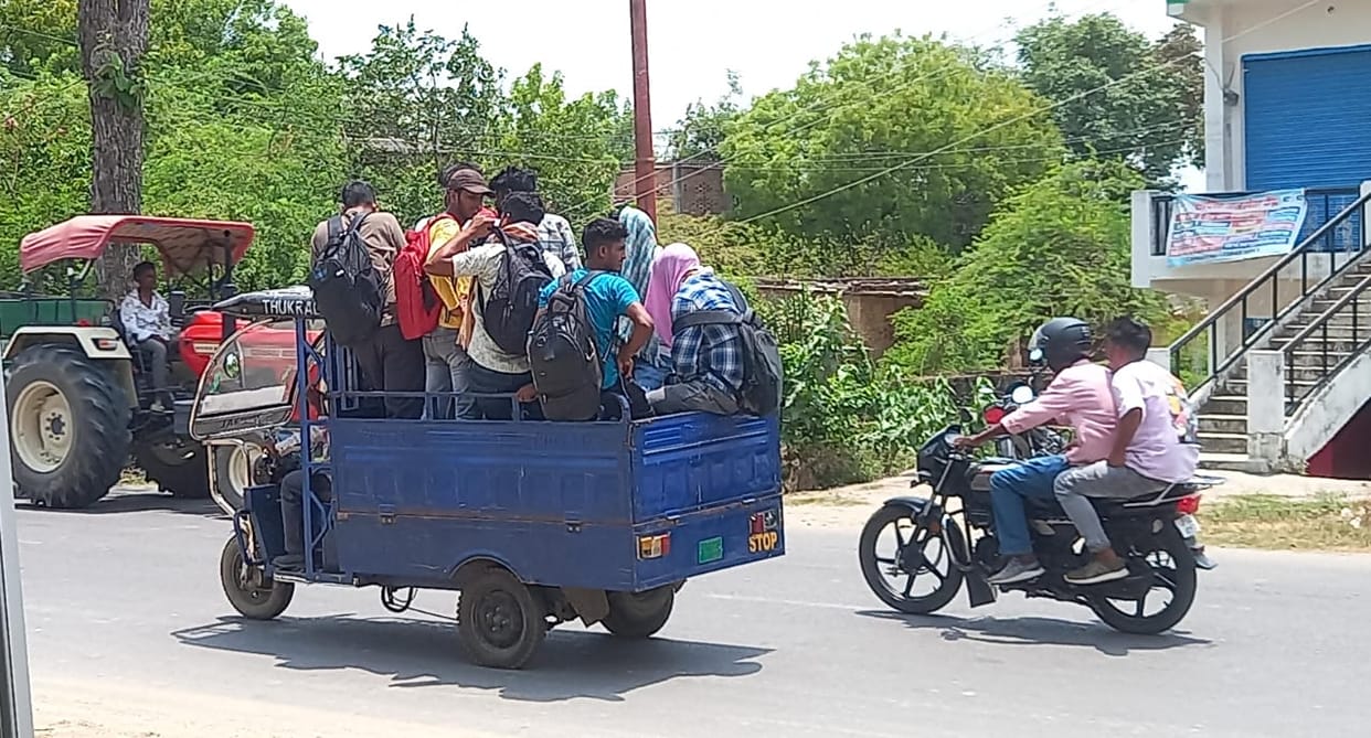 Traffic rules blatantly flouted during police recruitment exam.
