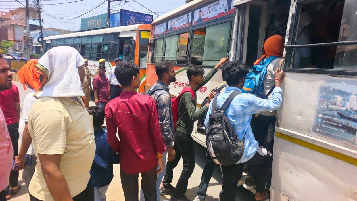 Candidates had to face push and wait for buses