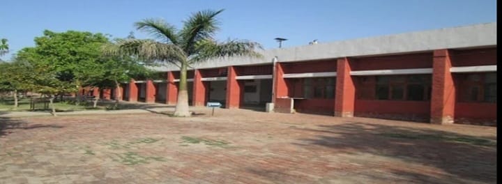 So far, 425 applications have been received for 520 seats in Israna Government College.