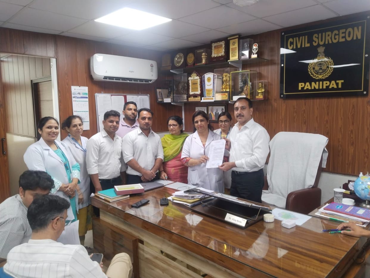 The association came out in support of the nursing officers and observed a two-hour pen-down strike today.