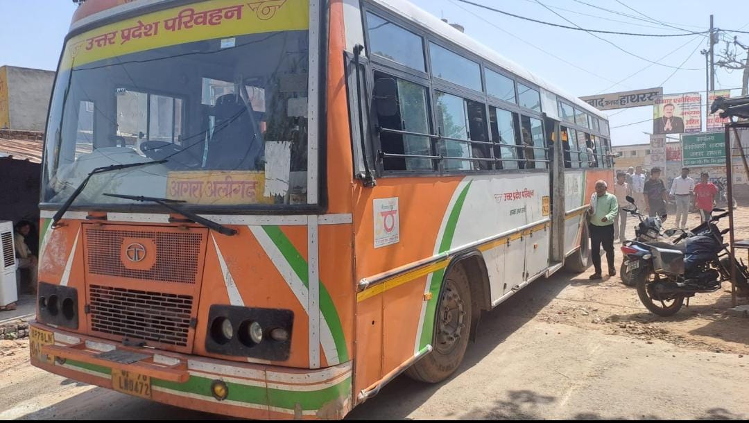 Dispute over demand for fare concession reaches Sadabad police station.