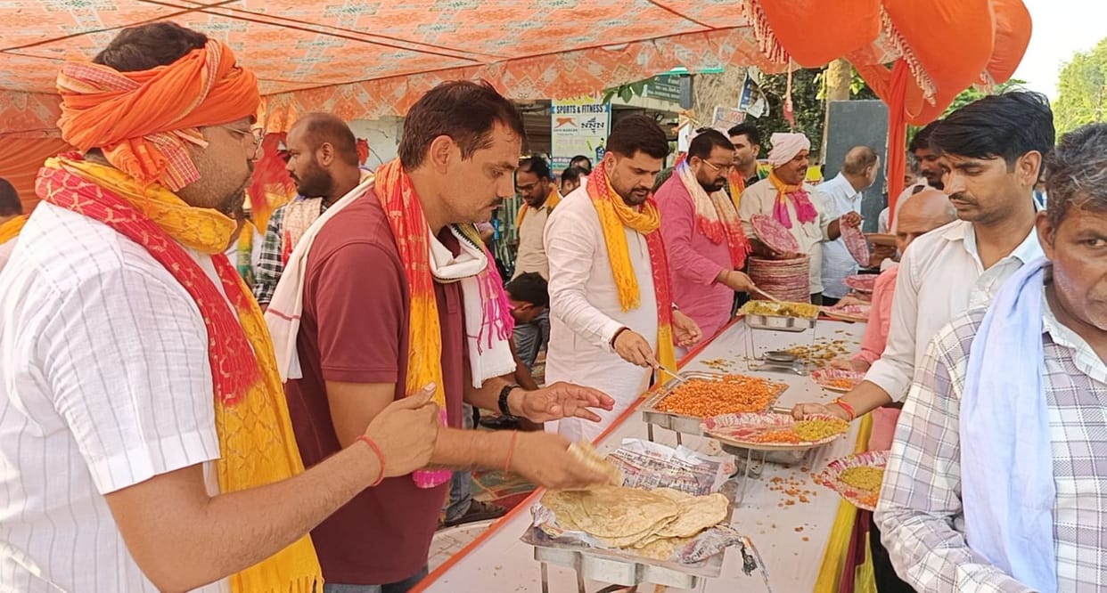 A queue of devotees at Bajrangbali's shrine.