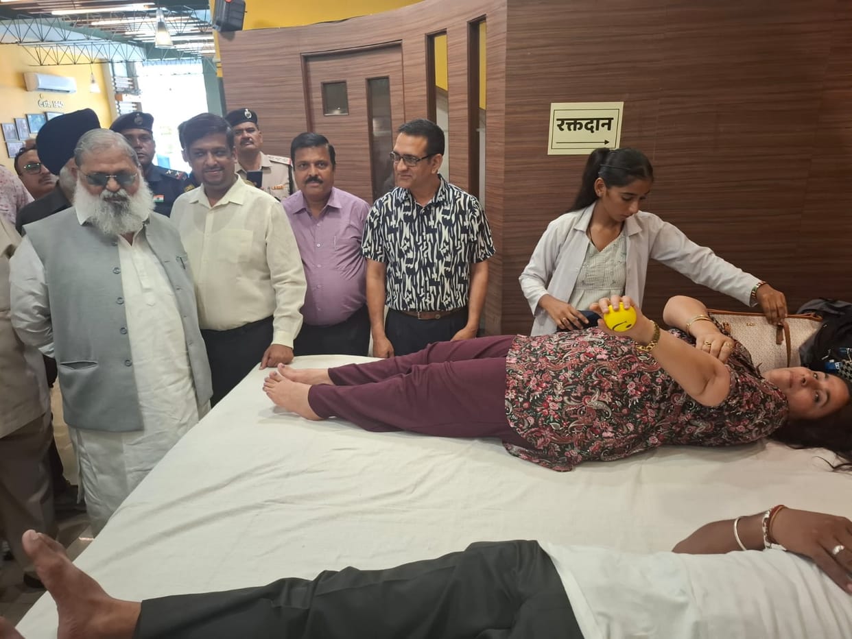 There is no greater gift than blood donation: Anil Vij