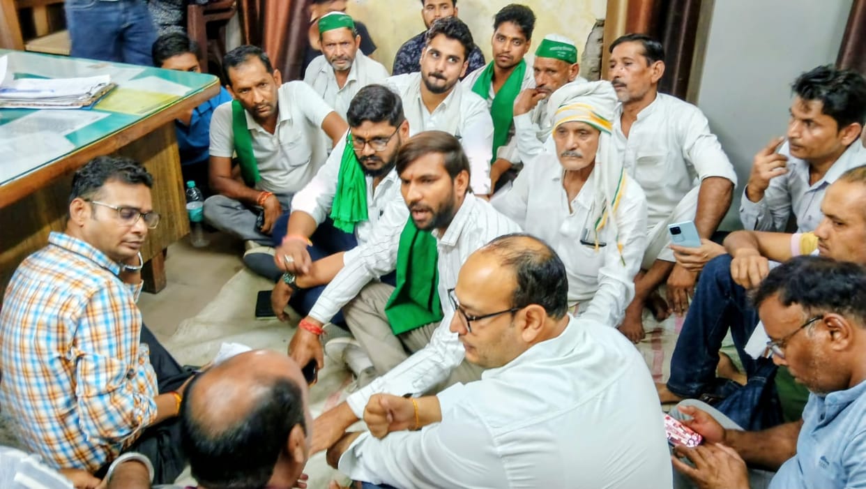 BKU stages protest over electricity issues.