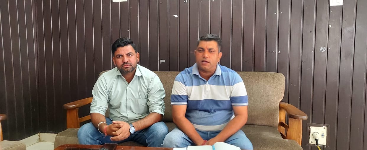Outrage expressed over the closure of admissions for Science and Commerce streams at Jukhala College.