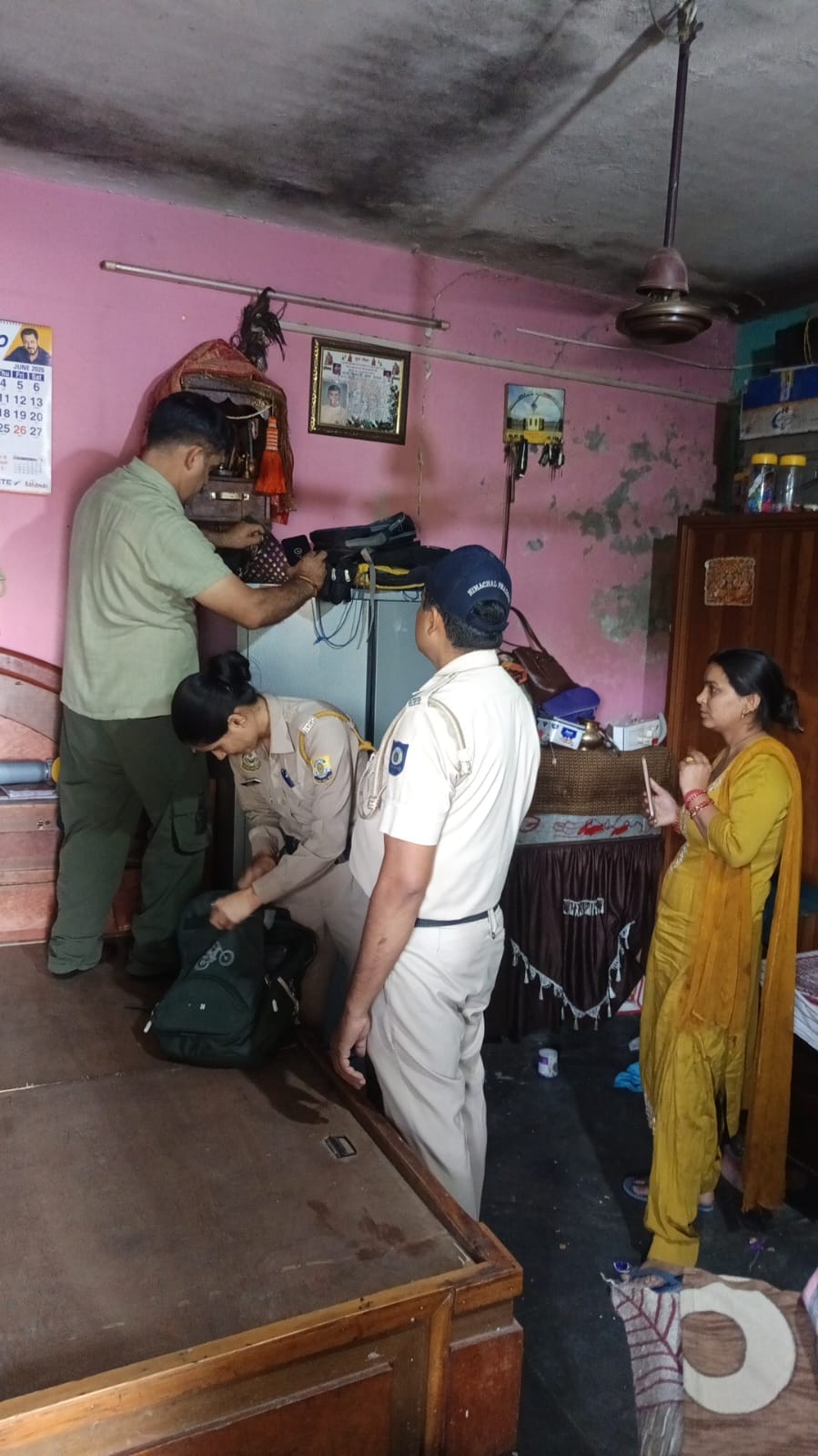 5.89 grams of heroin seized in two cases; youth arrested on the Mandi-Bharari four-lane highway.