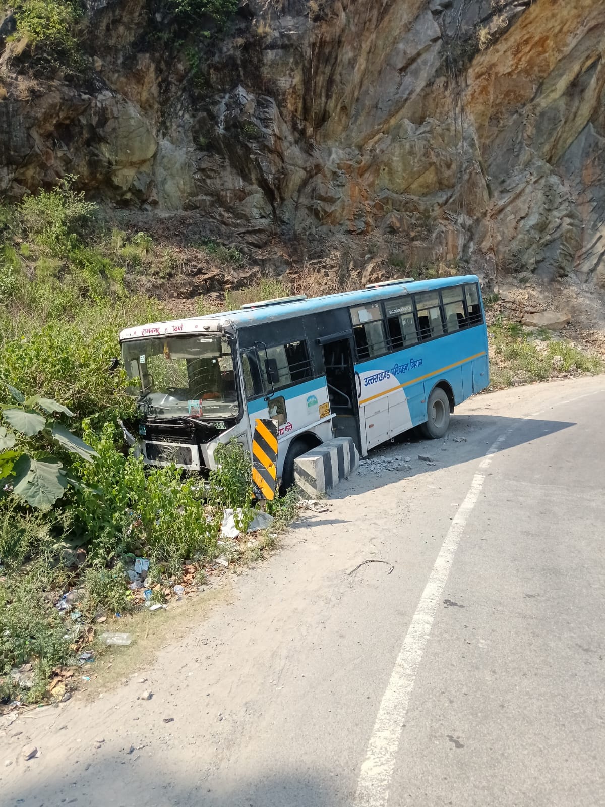 ब्रह्मपुरी के पास रोडवेज बस का ब्रेक हुआ फेल- संवाद