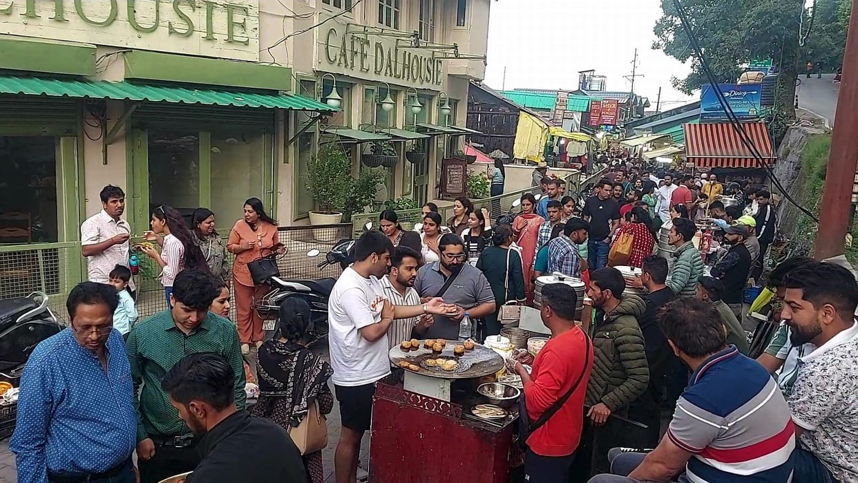 Huge influx of tourists in Dalhousie; occupancy reaches up to 80 percent.