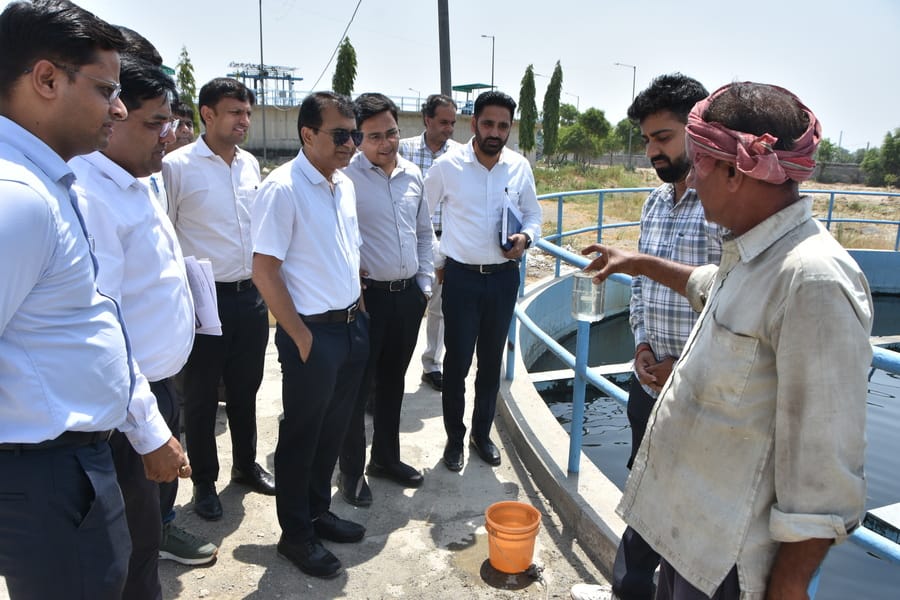 Factory found causing pollution; Deputy Commissioner conducts five-hour inspection.