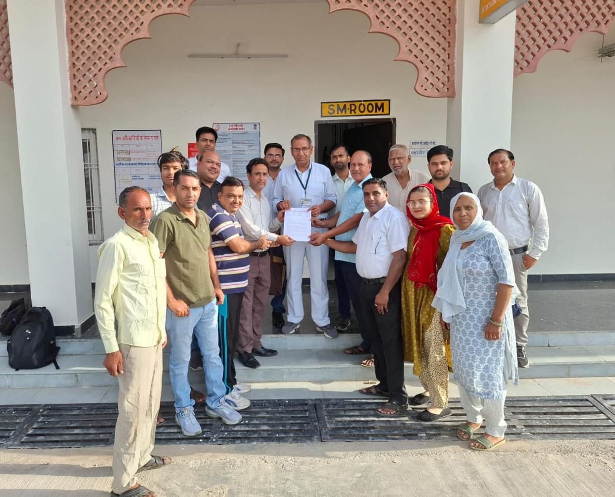 Passengers in Narnaul protested against the hike in train fares.