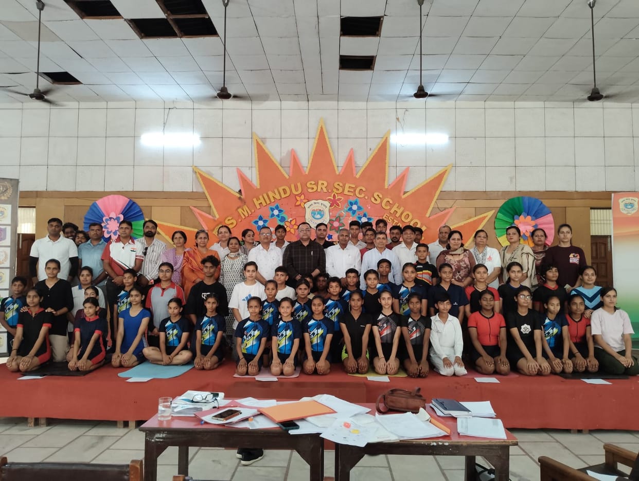 Yukti, Neha, Krishna and Ankit became winners in the district level yoga competition