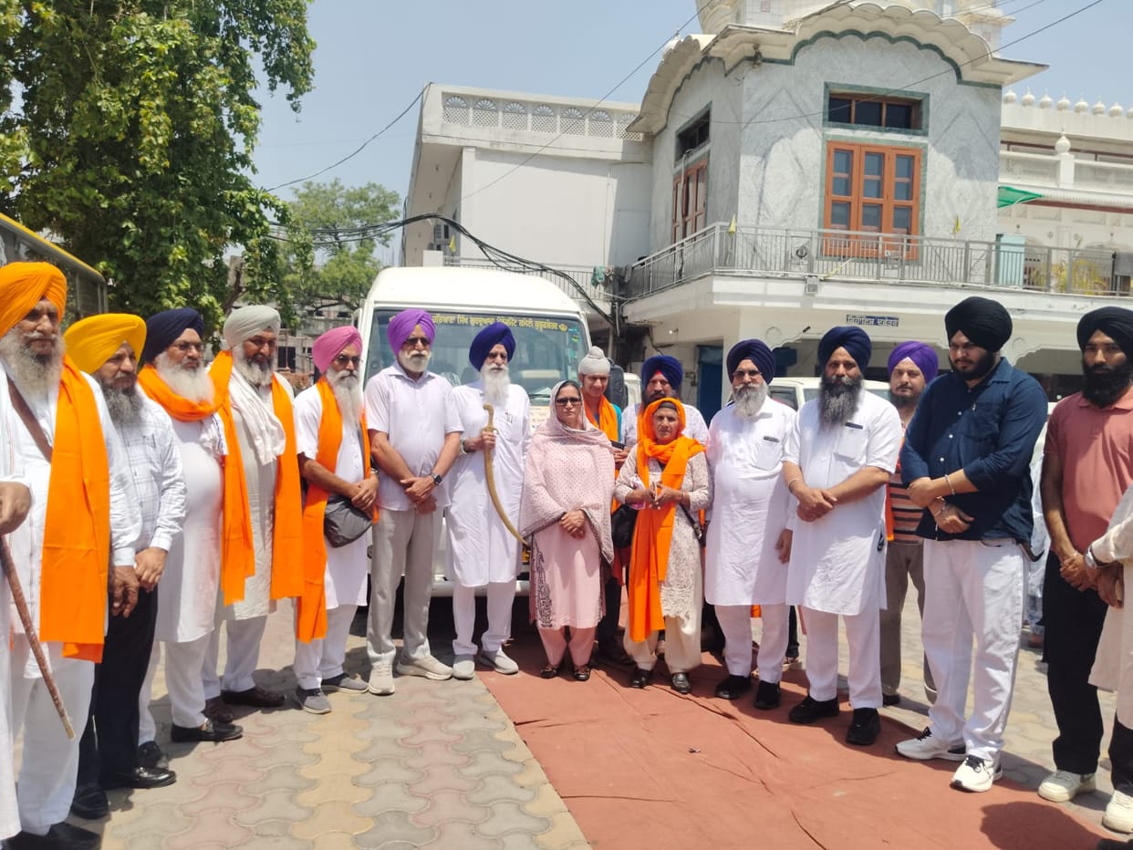 A group of 94 devotees left for Pakistan on the occasion of the martyrdom of Shri Guru Arjun Dev Ji.
