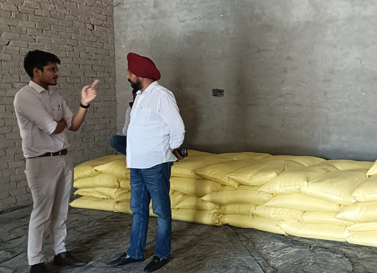 A raid was conducted at the warehouse to check the stock of urea fertilizer, and the manager was served a notice after irregularities were found in the records.