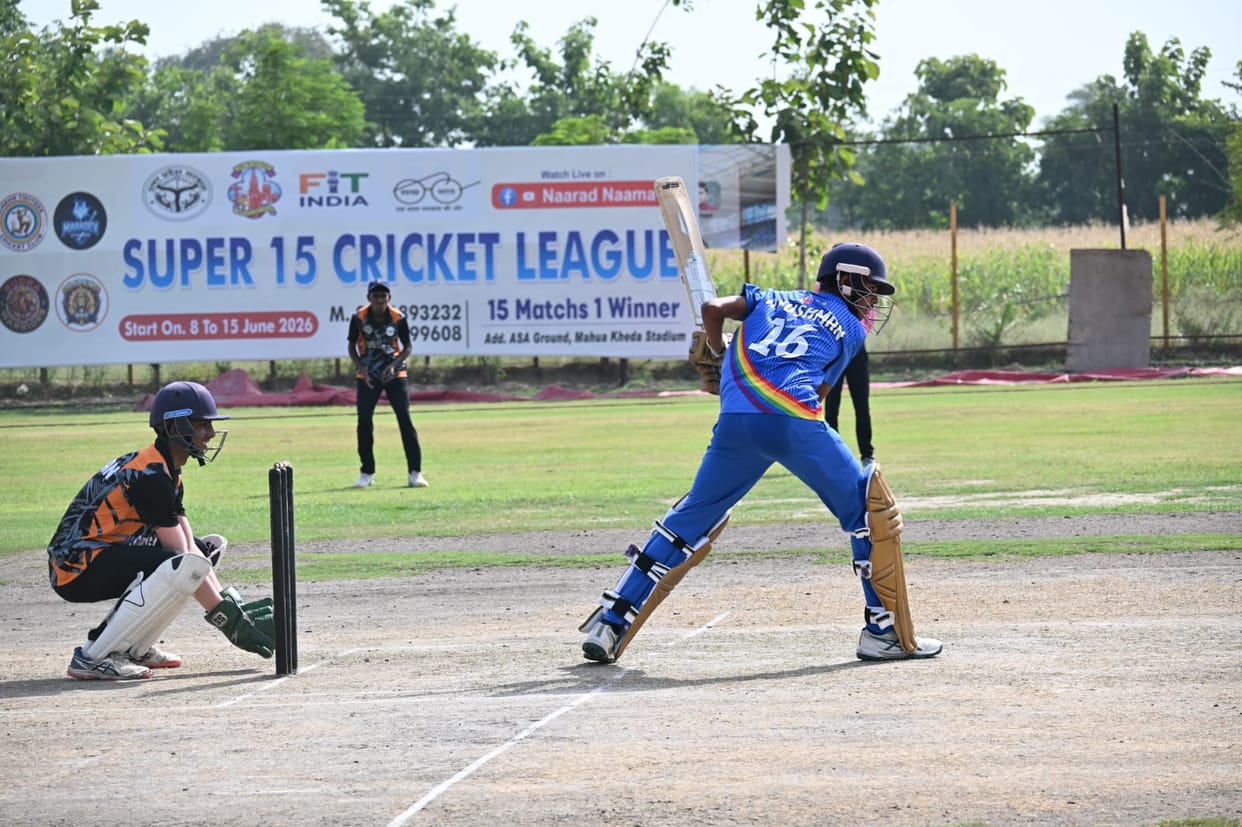 Rainbow Fighters and Bus Solar Kings in the semi-finals