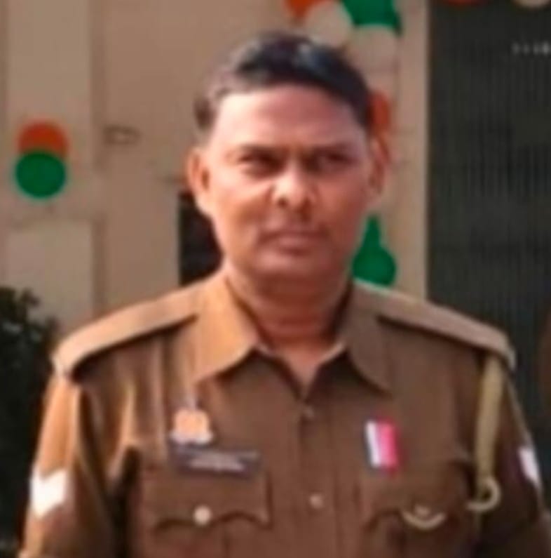 Head Constable dies after suffering electric shock from bathroom door.