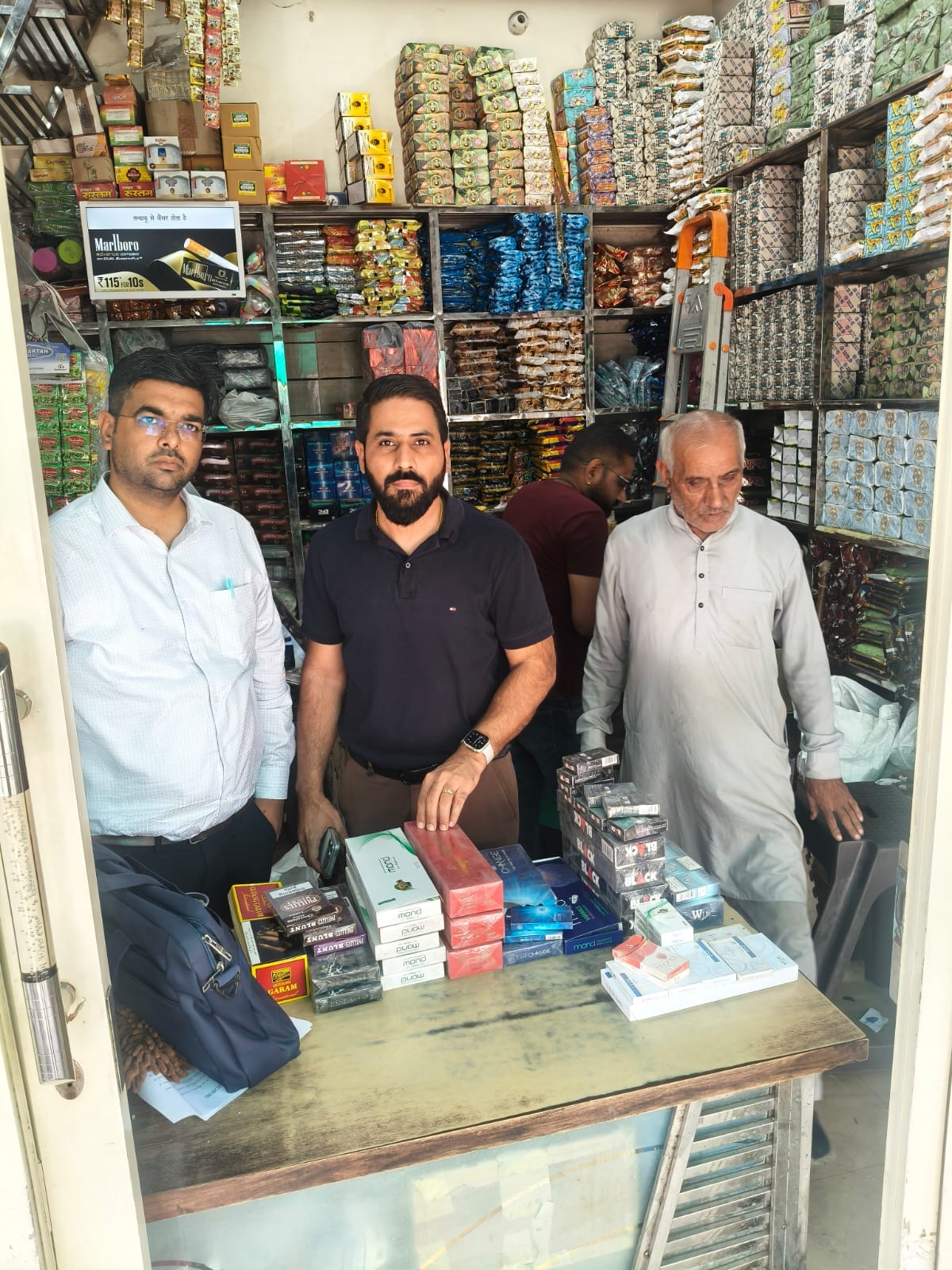 Drugs Department raids paan shop; 228 cigarette packets seized.
