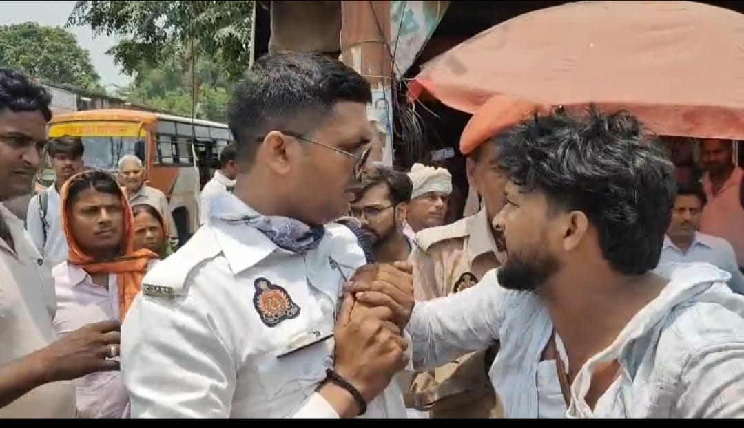 Roadways employees, enraged by a scuffle with a conductor, blocked the road by parking buses.