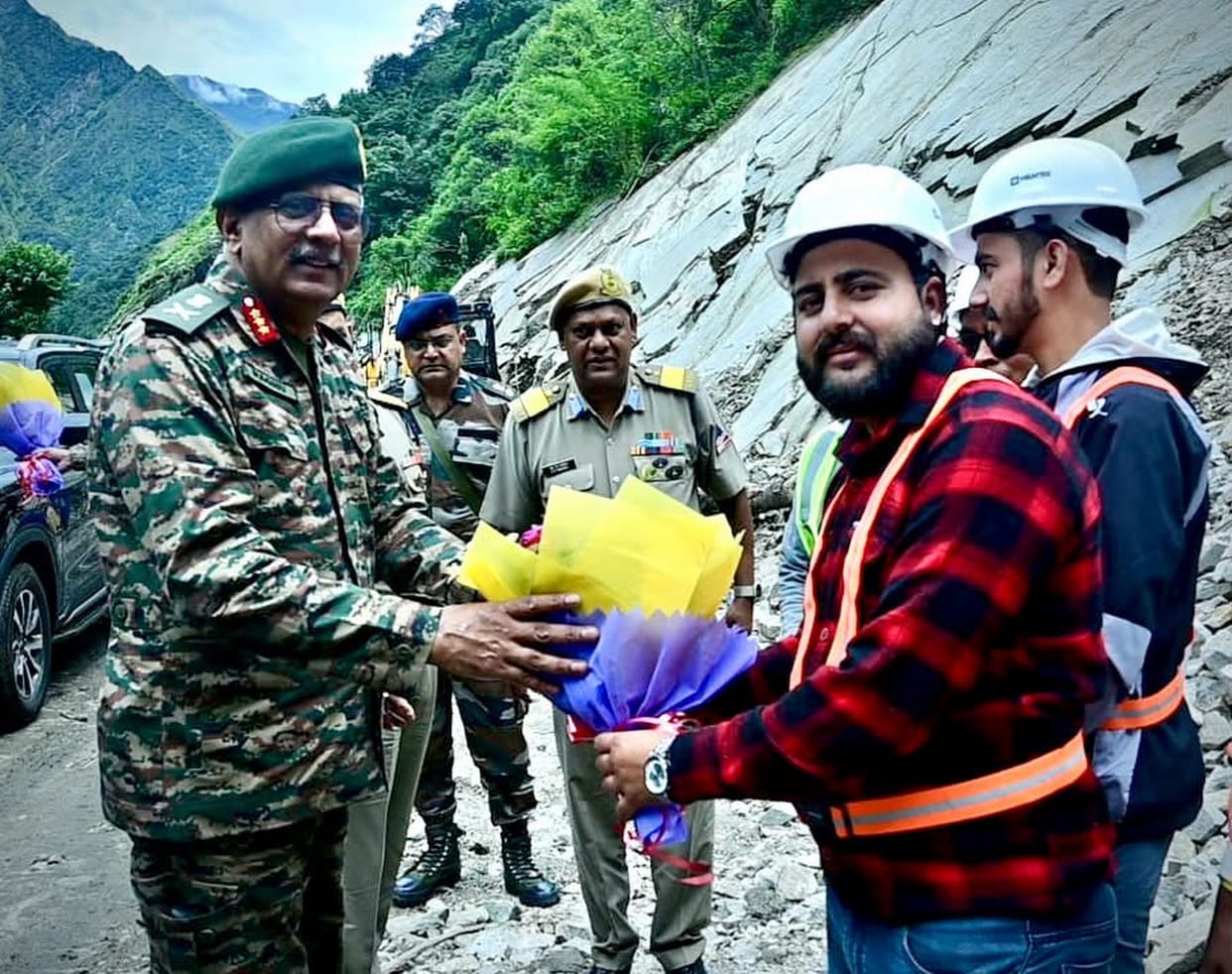 Shanu from Tikrigarh honored for outstanding service in border areas.
