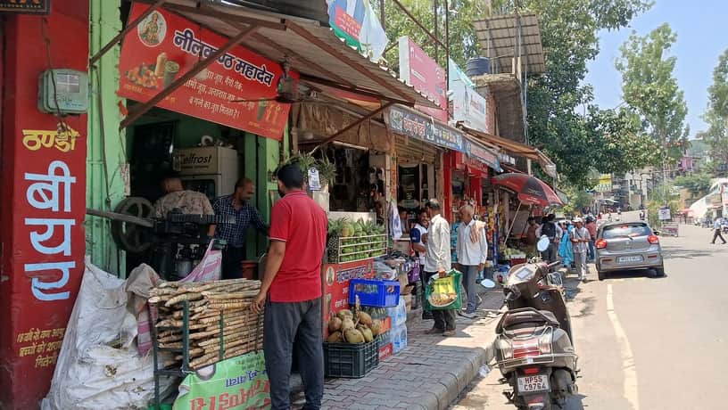 बस अड्डे हमीरपुर की दुकानें जिन्हें हटाने के लिए हिमाचल पथ परिवहन निगम हमीरपुर की ओर से नोटिस ज