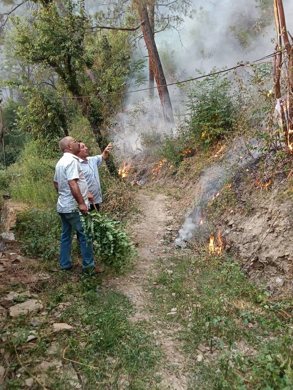 Fire breaks out in the temple; garments placed on the symbols of the Goddess are burnt.