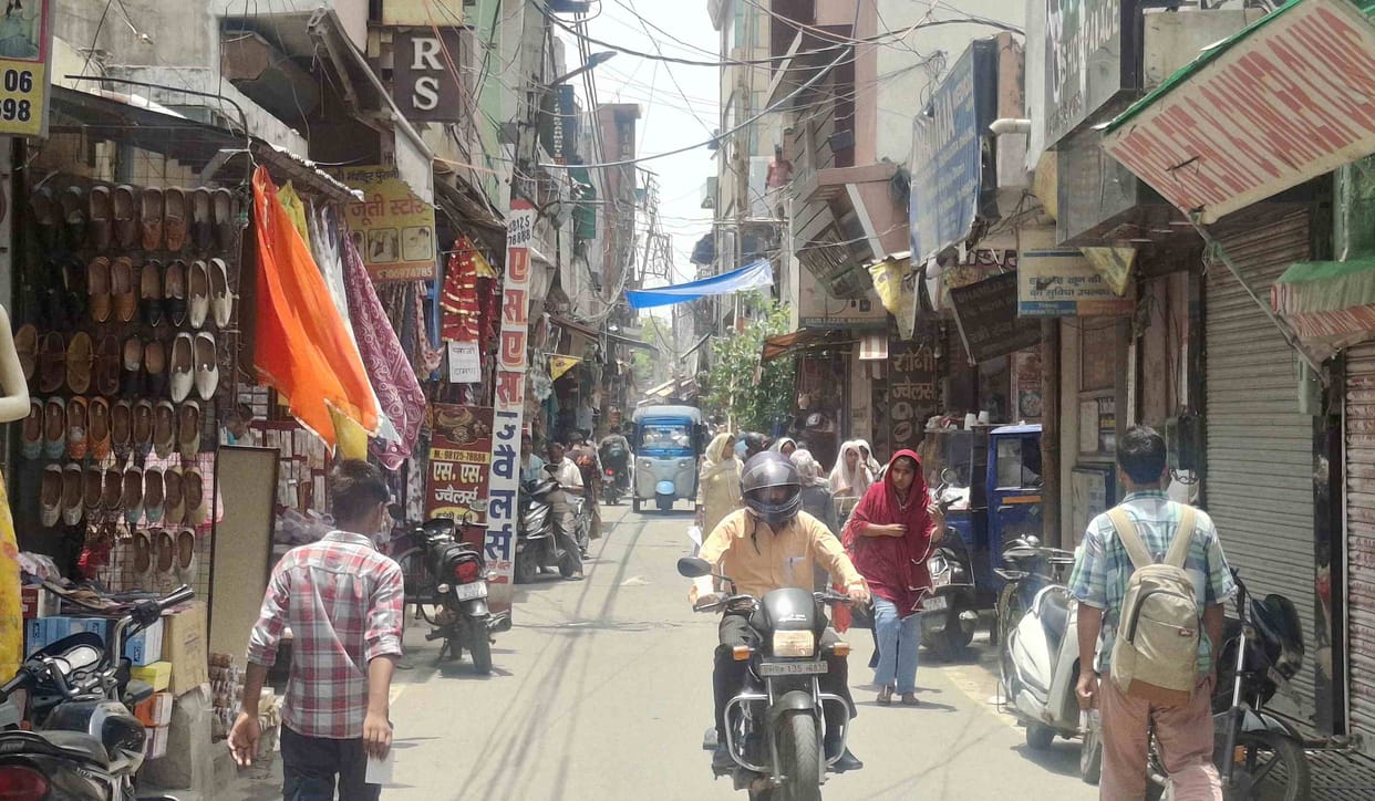If there is a fire in narrow markets, how will the fire brigade reach there?