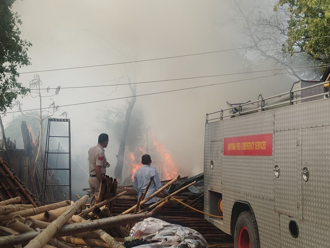 Fire at shuttering shop causes loss worth lakhs