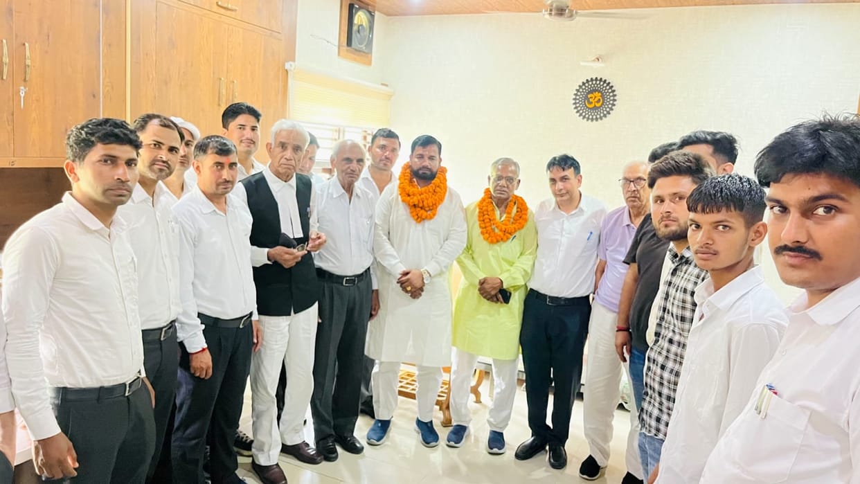 Bar Association honors Mohit.