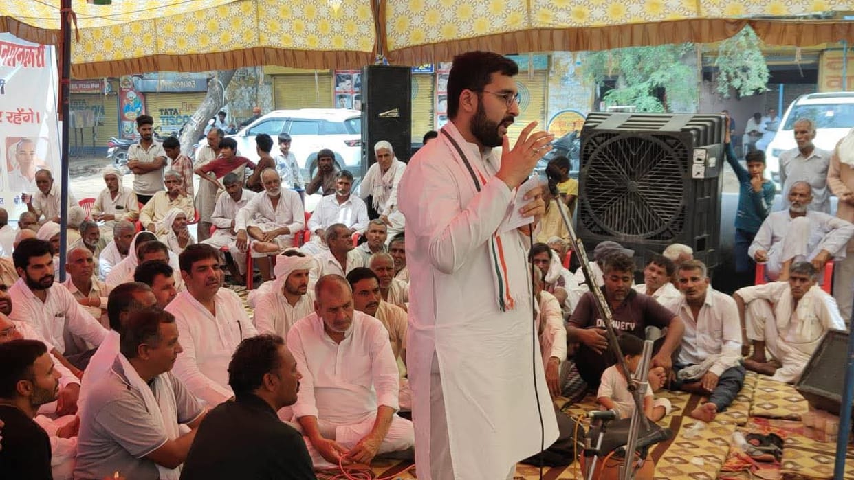 Hunger strike enters second day in Chanaut; Congress extends support.