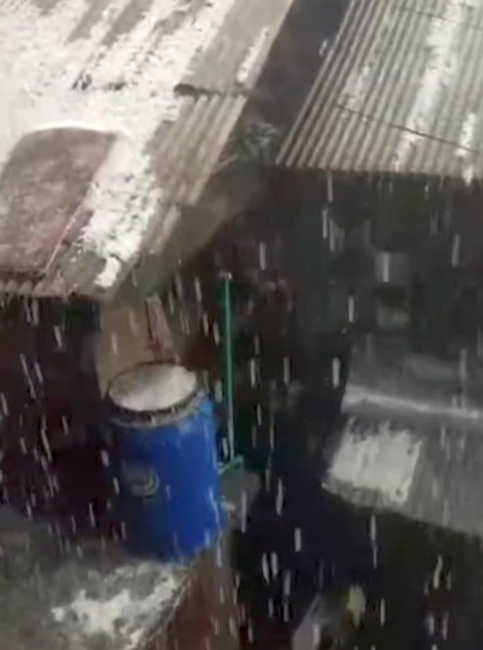Rain and hailstorm in Malana create a torrent; panic ensues among the people.