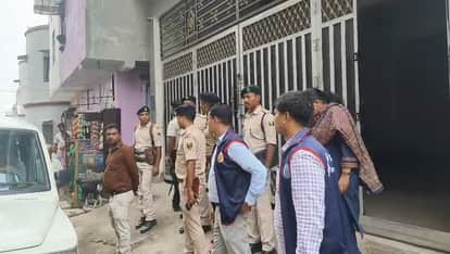 Bihar  hajipur nagar parishad accountant manish kumar eou raid over two crore disproportionate assets