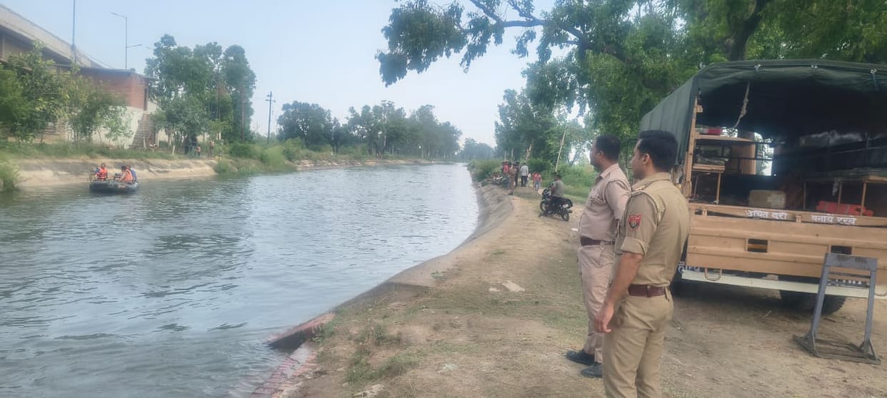 Youth drowns in canal; family alleges murder.
