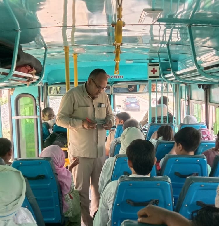 Despite strict measures, the trend of ticketless travel on Roadways buses continues unabated; 264 ticketless passengers were caught