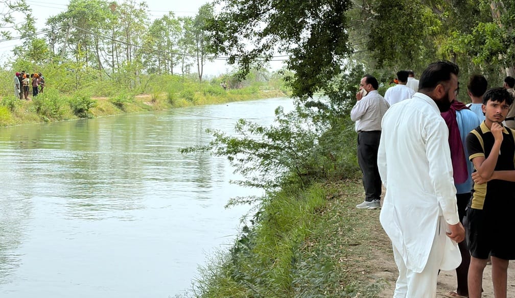 Young man drowned in the canal, body not found until late evening, diver team conducted search operation