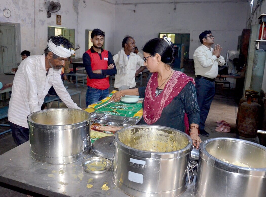 Asha-Suman Rasoi Becomes a Lifeline for the Needy